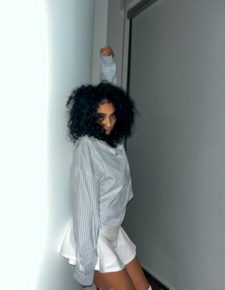 allydsworld model nice photo