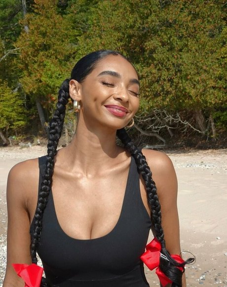 allydsworld star nudes photo