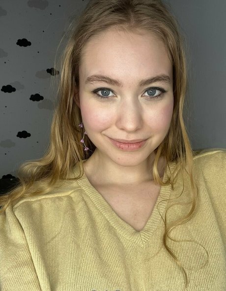 BrandyHelga hd star pics