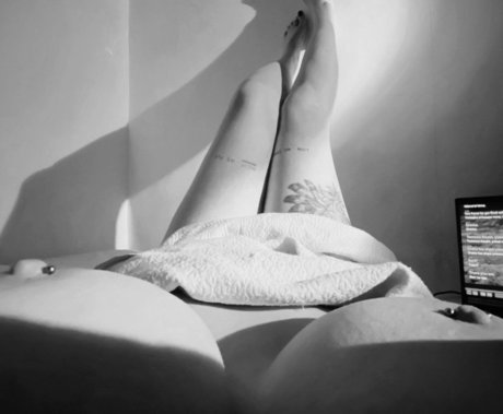 roeschach pornographic model photo