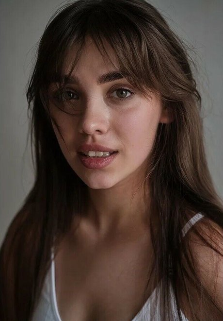 Nemmy Horin model beautiful img