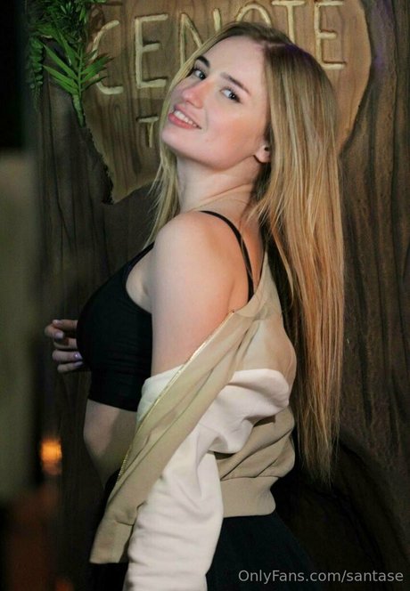 santase model hd image