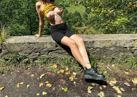 pinkylemonn free model gallery