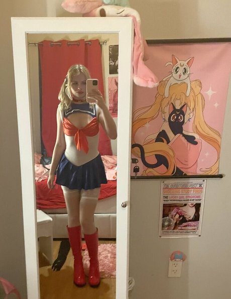 megmaybekinda model adult pic