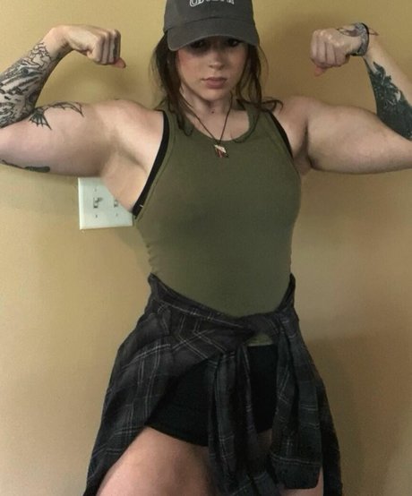 Professionalweakgirl pornstar top image