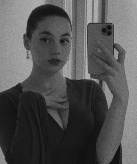 Gali Golan adult star pics