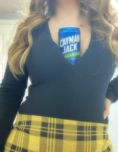 bigtitsandchains Quick model image