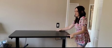 Lauren Chen pornstar exclusive image