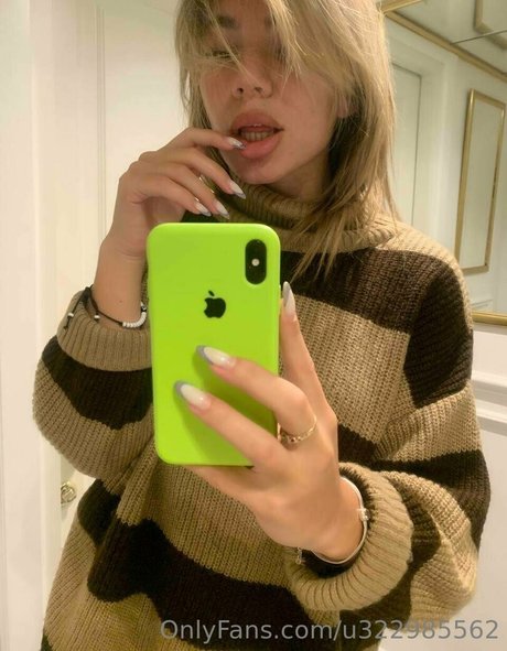 sandraa love hd model pic