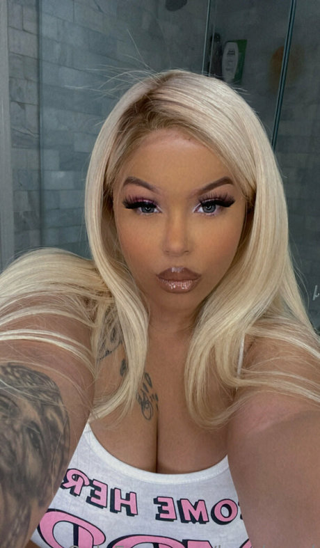 kyralaced hd star pic