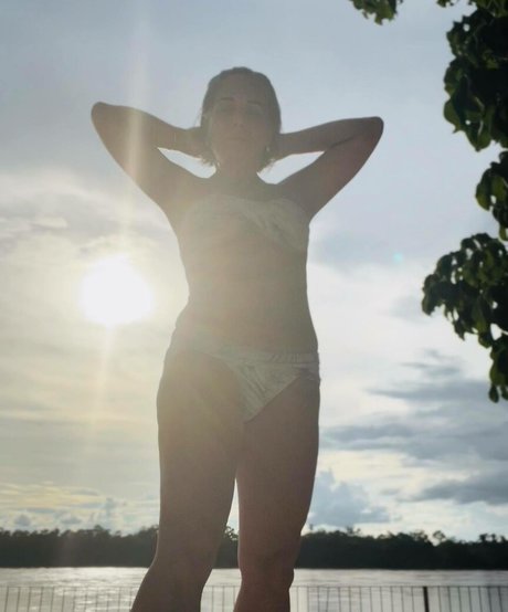 Gloria Pires model free pic