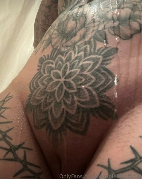 Teganleighofficial hot pornstar pics