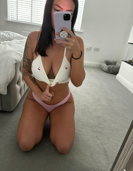 nicolemarie model top img