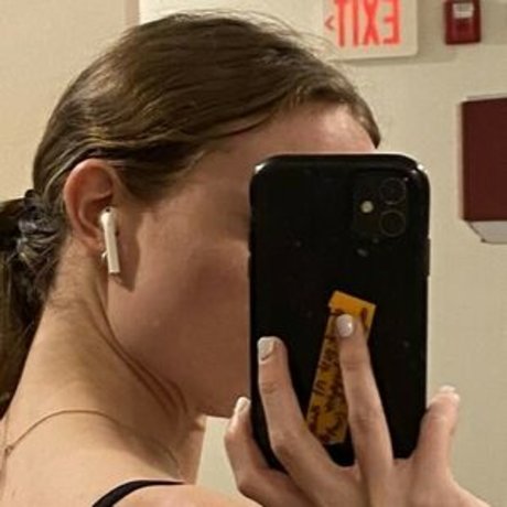 Hornyhamburglar hot actress pics