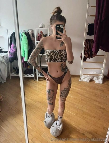 Kisatanya erotic pornstar gallery