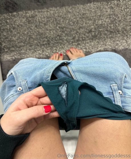 18 nude onlyfans free nude photo