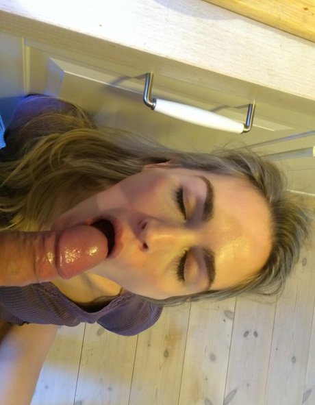 Laura Bach sexy star images