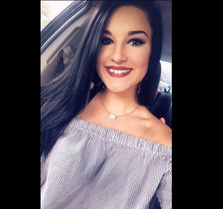 Aisley Montgomery Profile pic