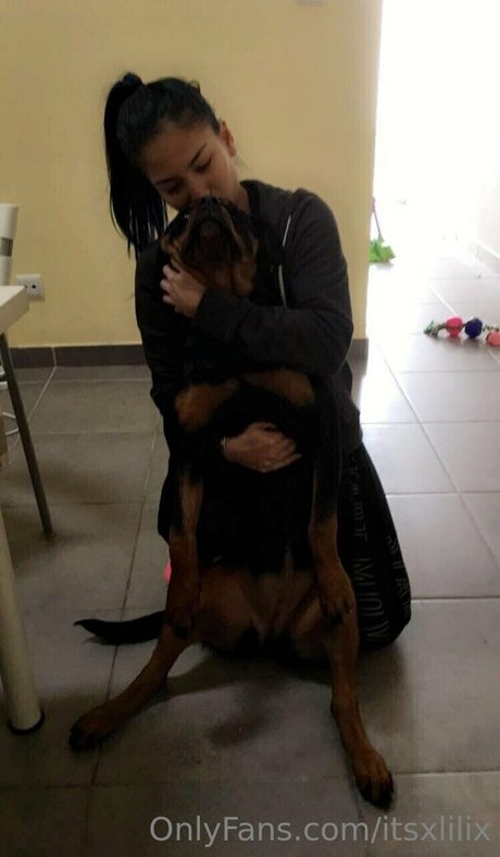 itsxlilix star erotic photos