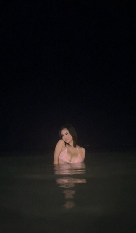 Althizy art actress picture