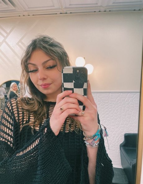 Elena Lukin adult model photos