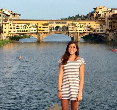 Lindsay Hydorn nice model pic