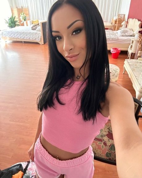 Caramella Del X beautiful actress photos