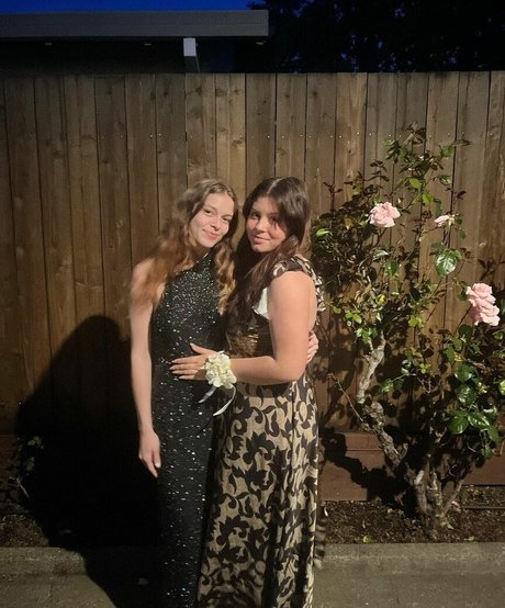 Anika Grace hd star image