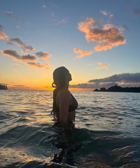 Anika Grace model perfect gallery