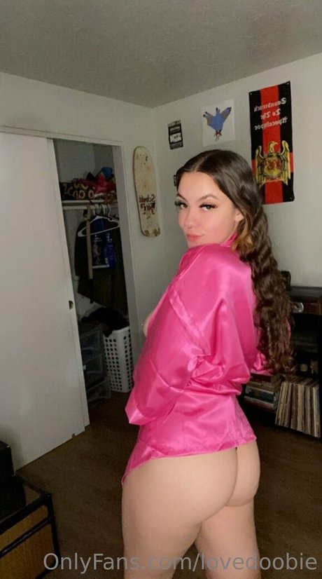 Lovedoobie666 beautiful model gallery