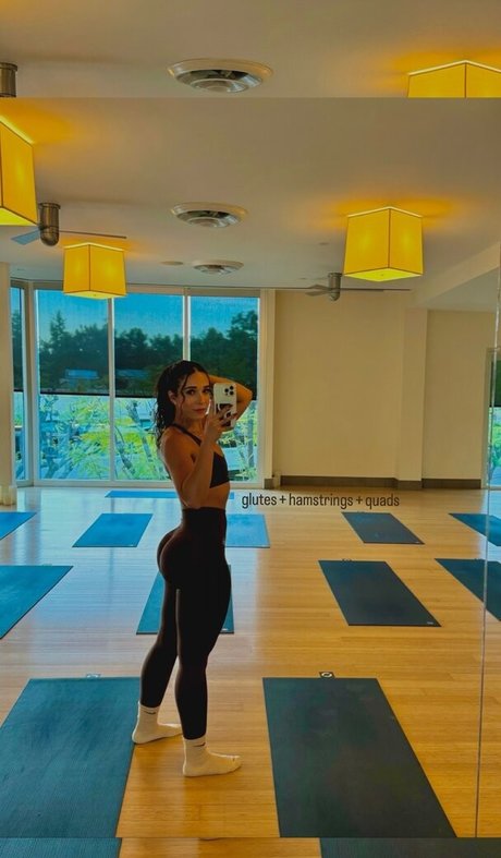 Alissa Oddo xxx model image