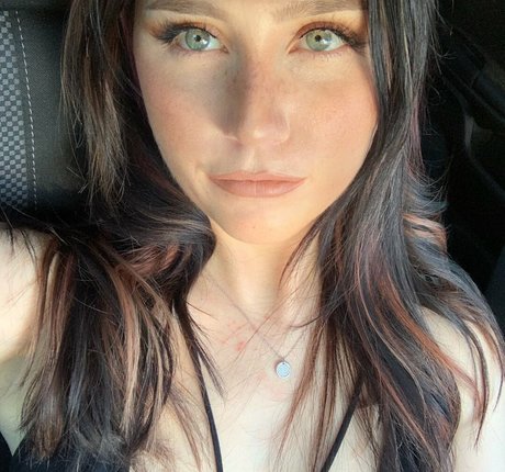 lewdkumi model nudes photos