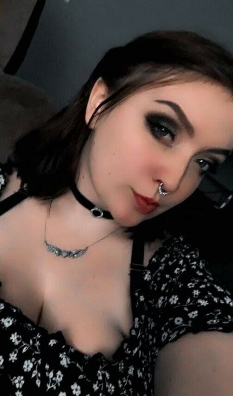 PupgirlVeronika nude pornstar pics