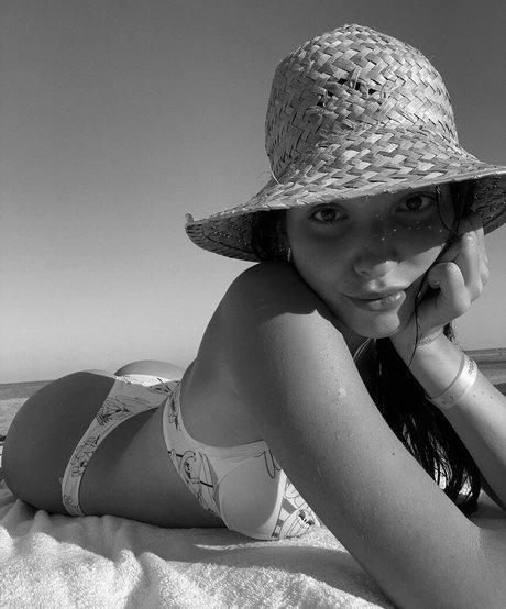 Solllomia pornographic star images