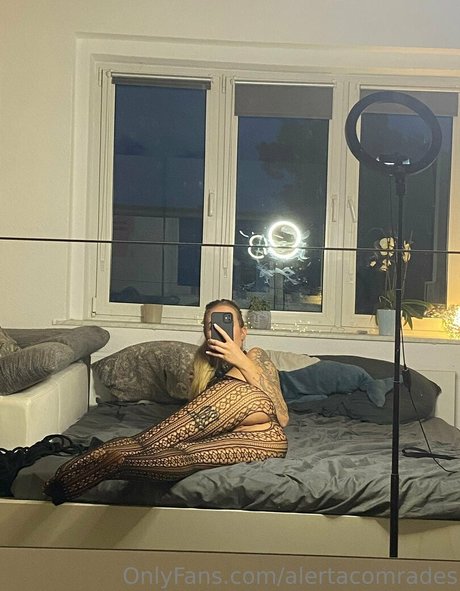 alertacomrades model pornographic picture