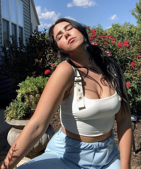 Megan Richmond best model archive