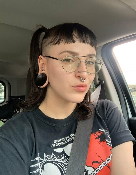 nyxxx at night naked pornstar pics