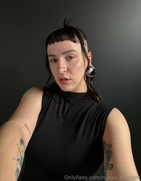 nyxxx at night sexy model galleries