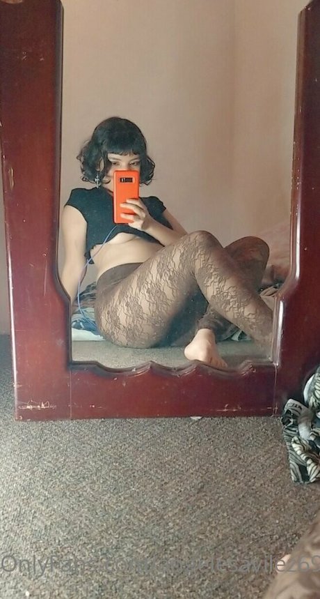 angelesavilez pornographic model image