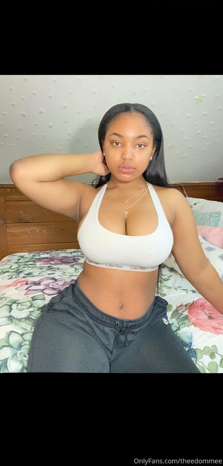 theedommee star exclusive photos