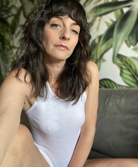 Lindsay Ames best model gallery