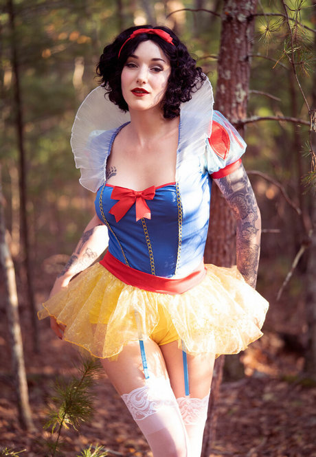 MissKittyQuinn naked actress picture