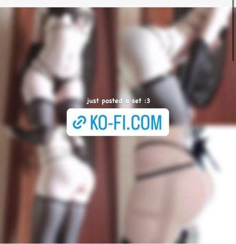 Momosharkk hot model photo