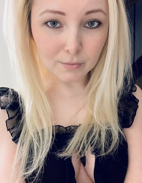 cutieblonde18 xxx star img