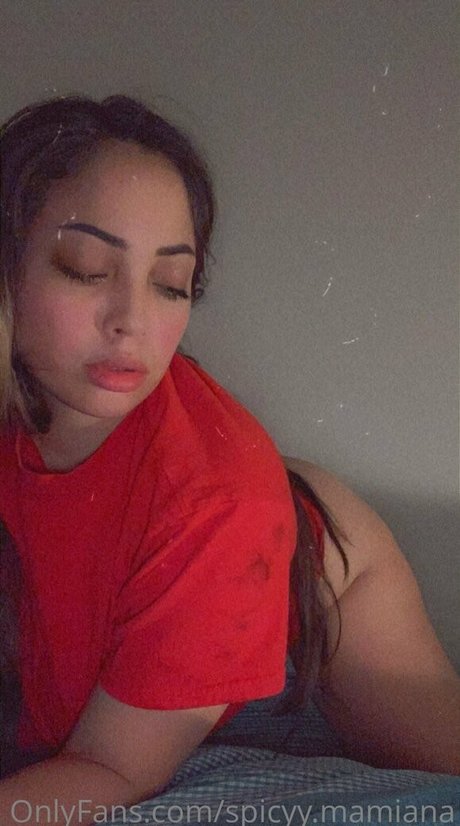 spicyy mamiana beautiful actress pictures