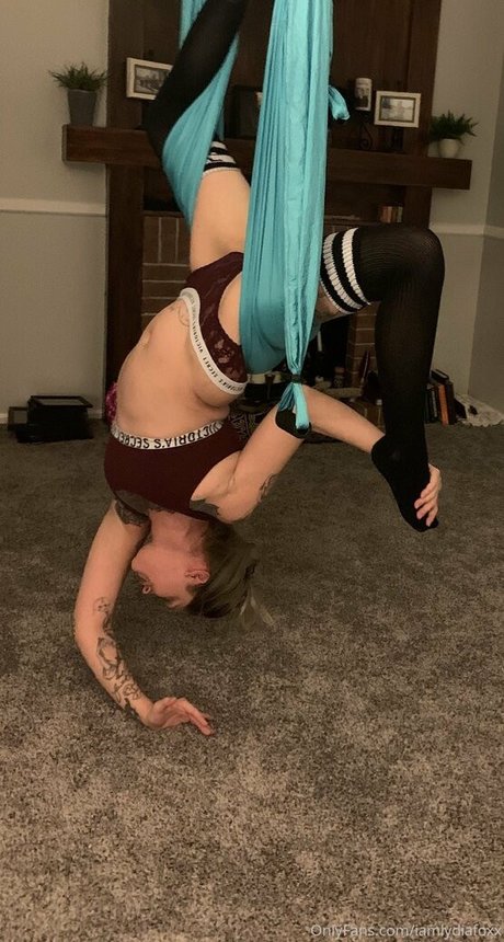 iamlydiafoxx model art picture