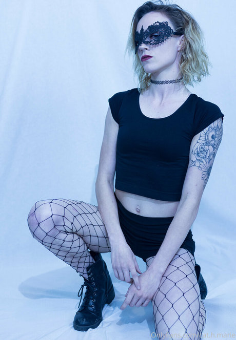 cat h marie top model gallery