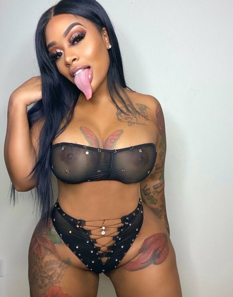 Long Tongue Fetish pornstar nudes photos