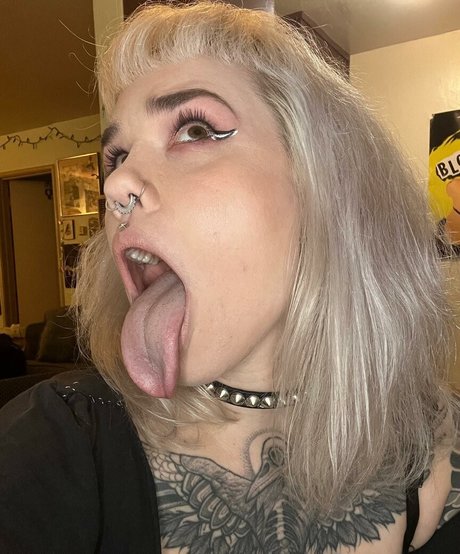 Long Tongue Fetish star best photos