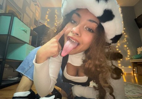 Long Tongue Fetish pornstar nude galleries